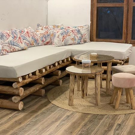 Slovenska Hisa Zanzibar Nungwi Exteriör bild