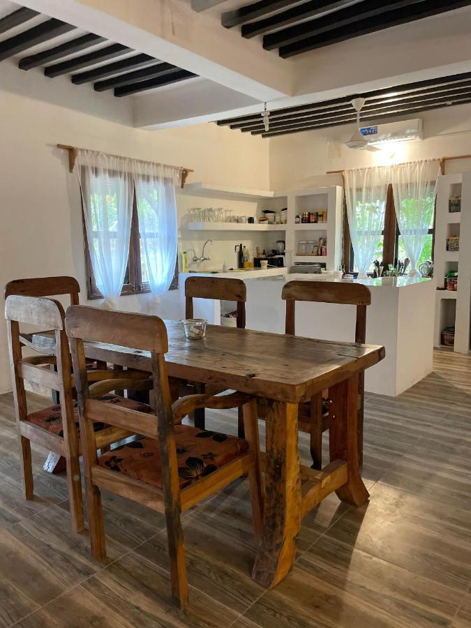 Slovenska Hisa Zanzibar Nungwi Exteriör bild